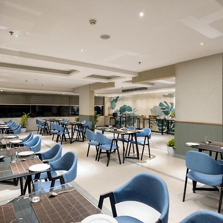 Kochi Presidency Airport Hotel מראה חיצוני תמונה
