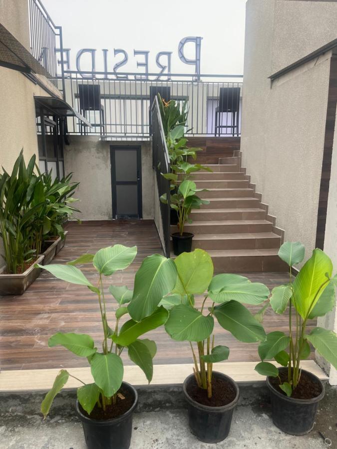 Kochi Presidency Airport Hotel מראה חיצוני תמונה