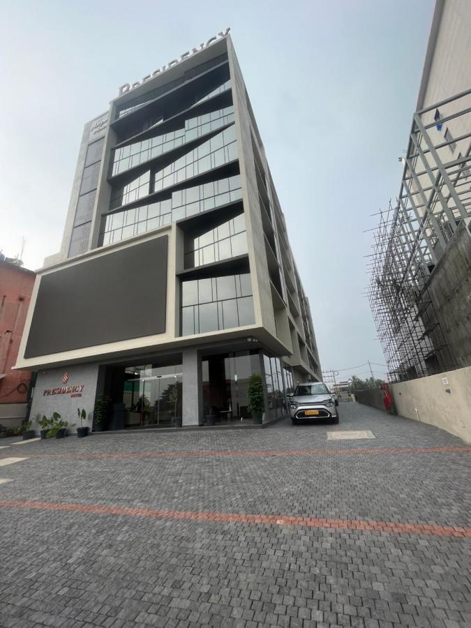 Kochi Presidency Airport Hotel מראה חיצוני תמונה