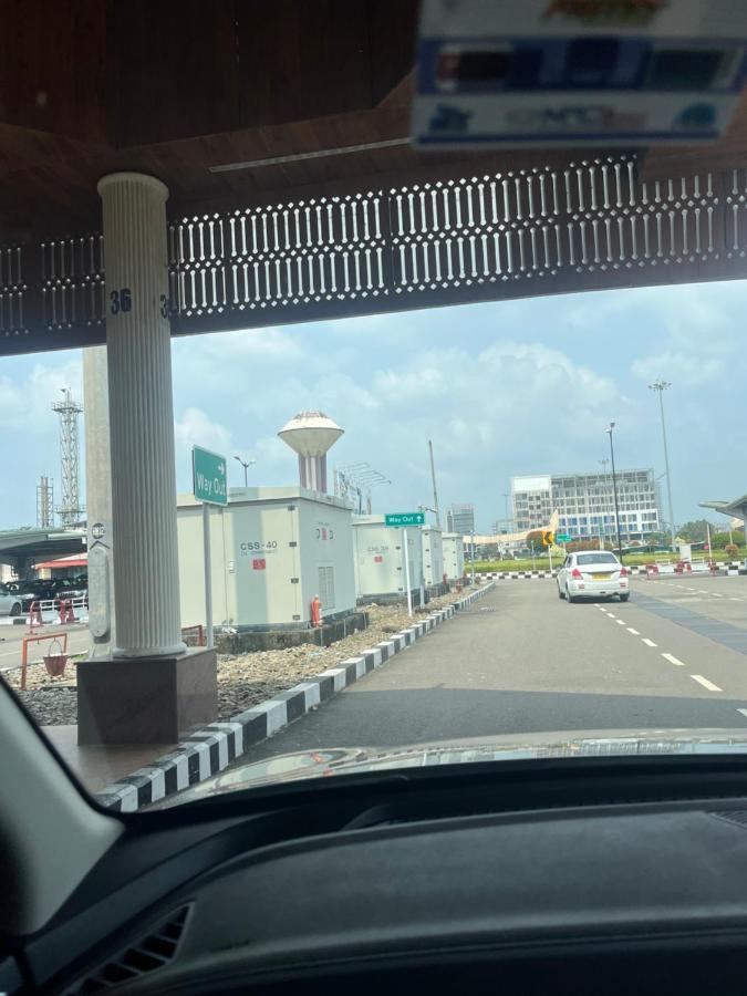 Kochi Presidency Airport Hotel מראה חיצוני תמונה