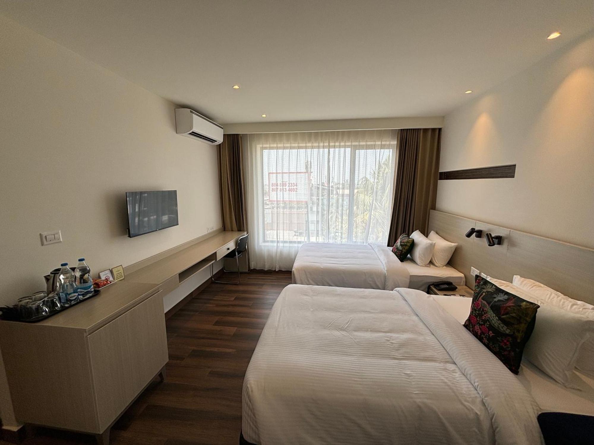 Kochi Presidency Airport Hotel מראה חיצוני תמונה