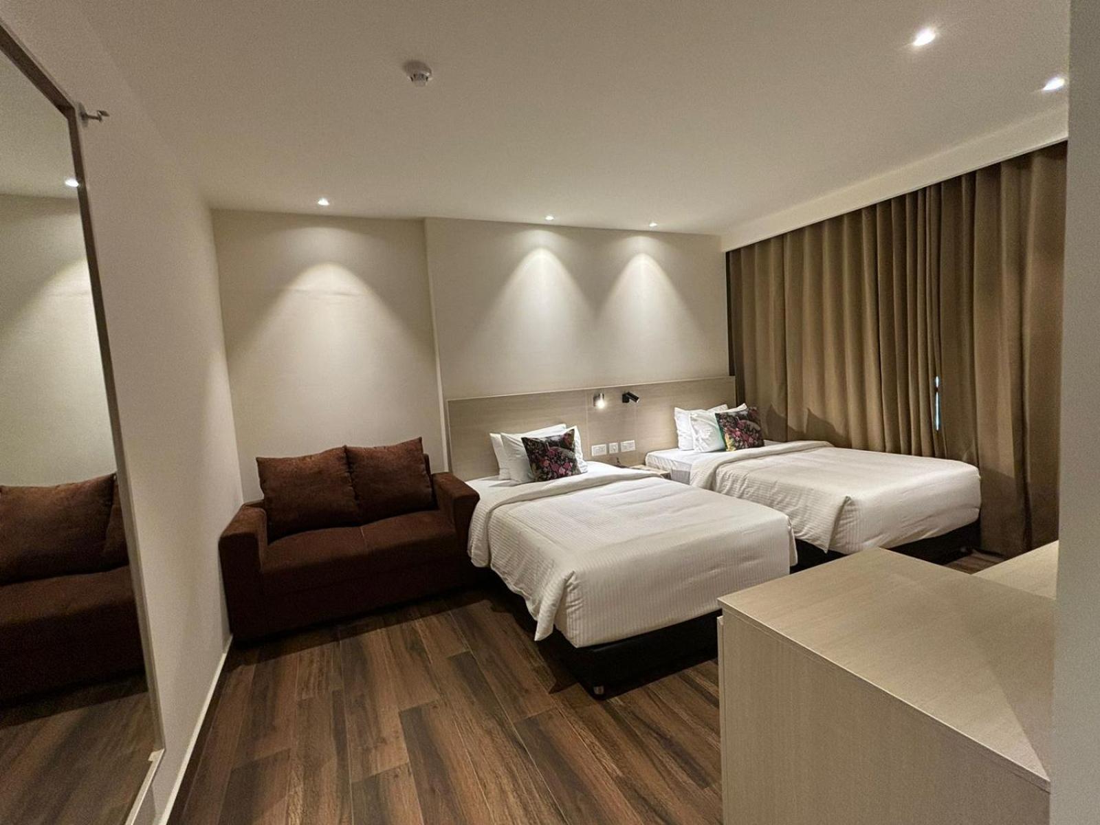 Kochi Presidency Airport Hotel מראה חיצוני תמונה