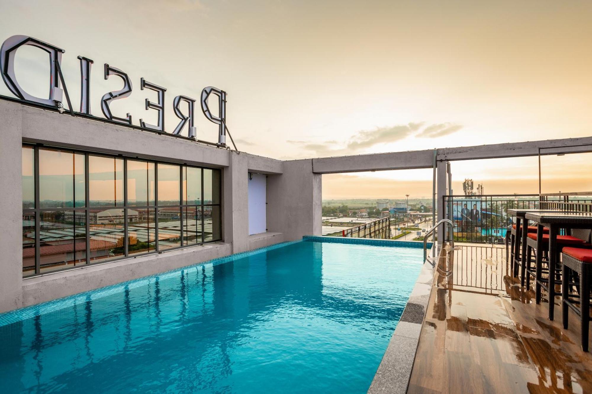 Kochi Presidency Airport Hotel מראה חיצוני תמונה